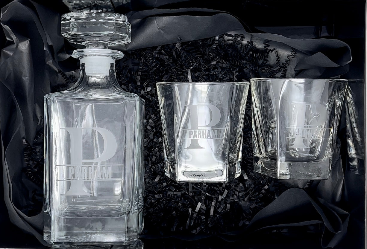 3 PIECE WHISKEY BOURBON DECANTER SET