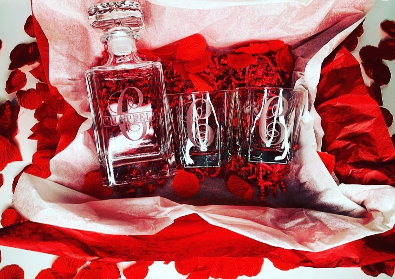 3 PIECE WHISKEY BOURBON DECANTER SET